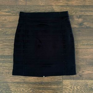 Romeo and Juliet Couture zip up mini skirt